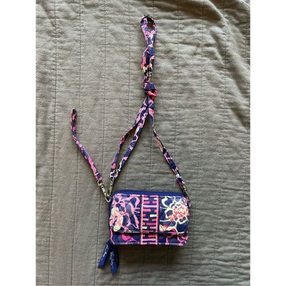 Vera Bradley All in One Crossbody Wrisltet Wallet Katalina Pink Breast Cancer